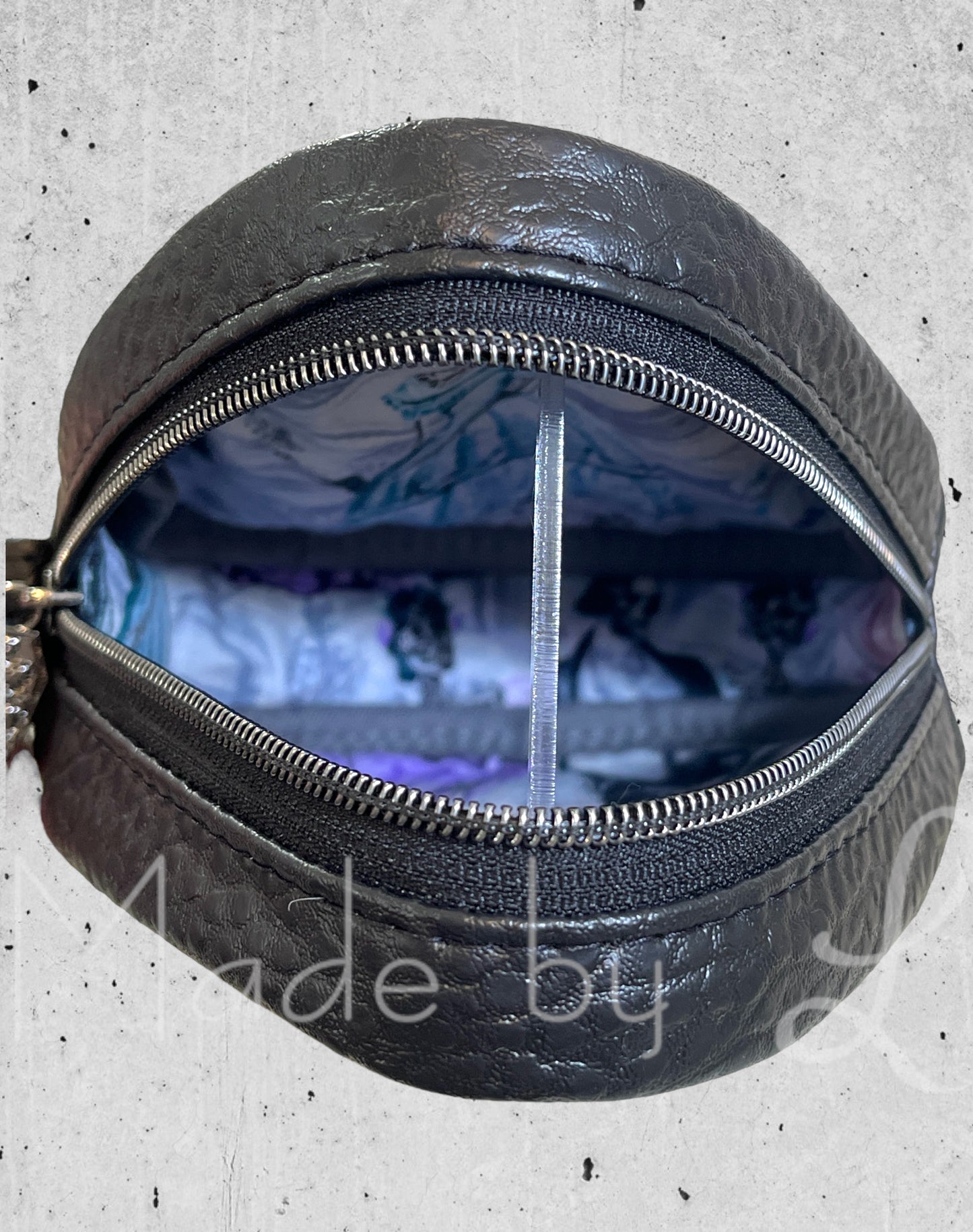 Victorian Creep Dewdrop Wristlet