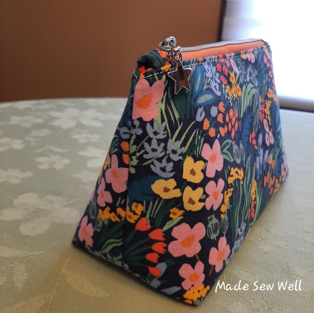 Pattern Perfect Point Pouch